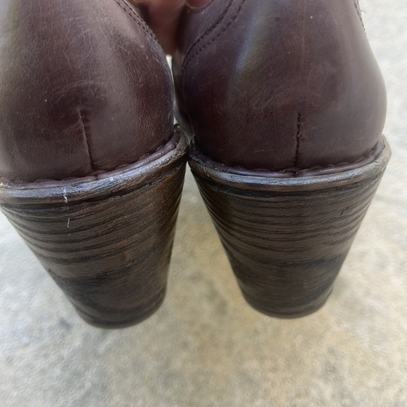 Born Madigan Brown Leather Women's Bootie Size 9 - Picture 9 of 11